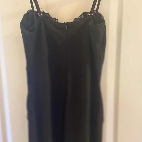 🆕WT! Nordstrom’s Haute Mode Lil Black Dress - full Cup support - Picture 6 of 10